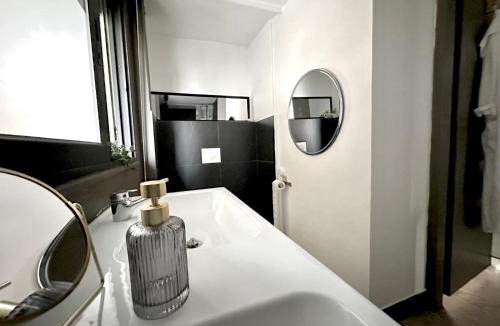 Nea Ionia Apartment | Iaso Mitera Oaka - Athens