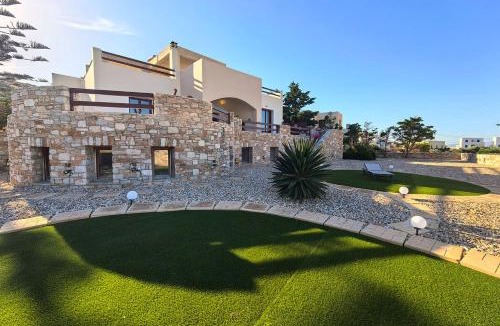 Azolimnos Villa | PetraCasa Luxury Villa