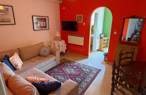 Apikia Apartment | Art & Motion Union - Guest Room 3
