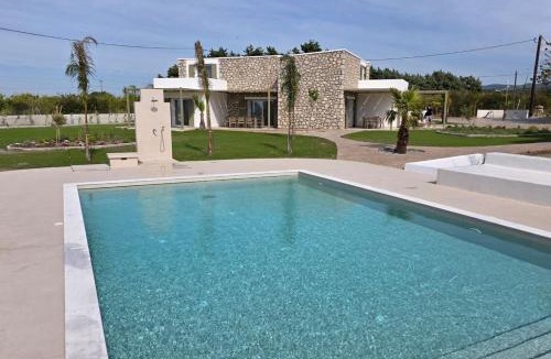 Fanes House | Fanes Breeze Lodges - Lodge Sykia