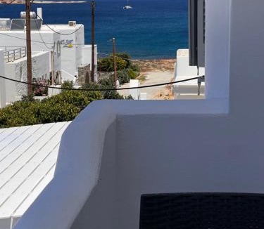 Naousa House | Vavanos Studios