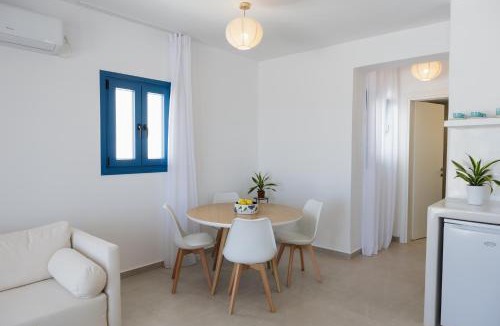 Kamari Apartment | White wave houses