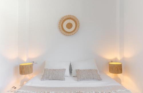 Vivlos House | Vivlos Stays - Ageri