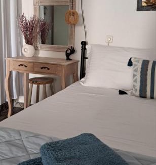 Sikinos Apartment | The Mill House