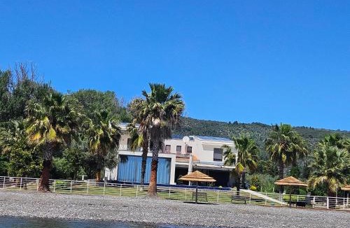 Dirfys-Messapia Villa | Evia Palm Beach Villa