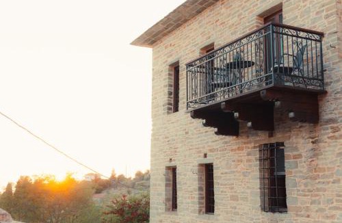 Lafkos House | xenonas ton xromaton - Guest house of colors