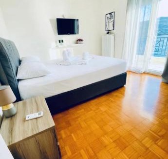 Samos Apartment | Seafront Central Luxury Apartment
