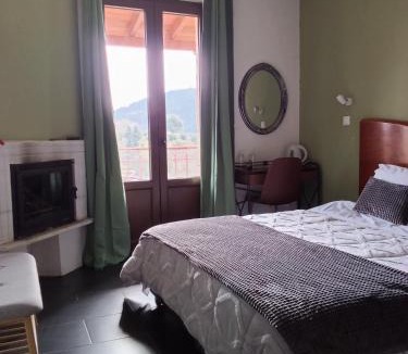 Valtesiniko Hotel | Petra & Elato Art Hotel