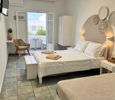 Naousa House | Vavanos Studios