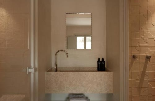 Naousa Hotel | Akria Seaside Suites
