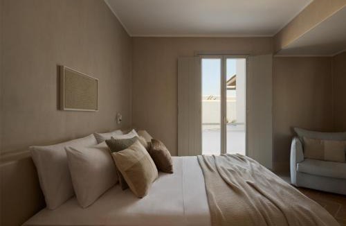 Naousa Hotel | Akria Seaside Suites