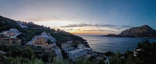 Kamari Apartment | Vasilis Boutique Studios
