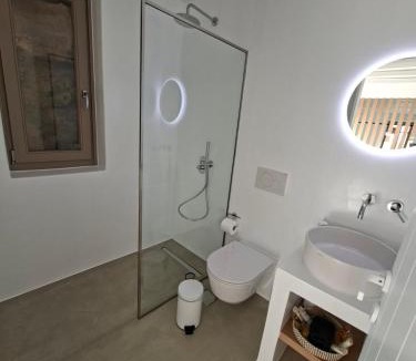 Folegandros Town Apartment | ANDELIAS Signature Suites