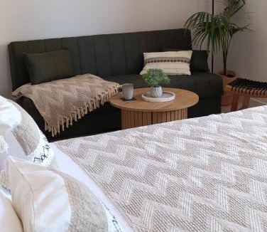 Finikas Apartment | Plakourakia