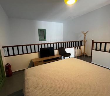 Aspous Apartment | Elaeagnus Apartments