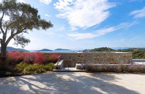 Skiathos Town Villa | Stone Villas