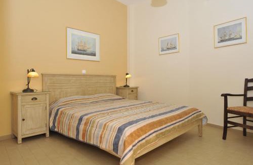 Aliki Apartment | George's beach studios Aliki Paros