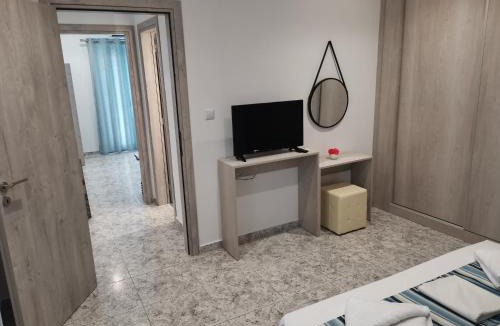 Adamas Apartment | Venus De Milo