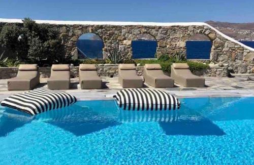 Kanalia Villa | Stay Waterfront - Stunning 6 bedroom Villa Annita with Pool