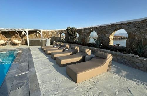 Kanalia Villa | Stay Waterfront - Stunning 6 bedroom Villa Annita with Pool