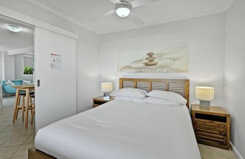 Malua Bay House | Beachside 2-Bed with Ocean Views & Alfresco Dining