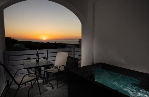 Tholos Apartment | Nastram Suites Oia