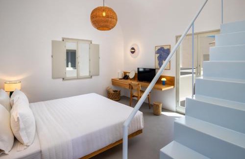 Kamari Hotel | Viva Nove Suites