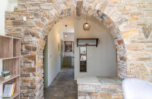 Exomvourgo Villa | ReGenesis Villas