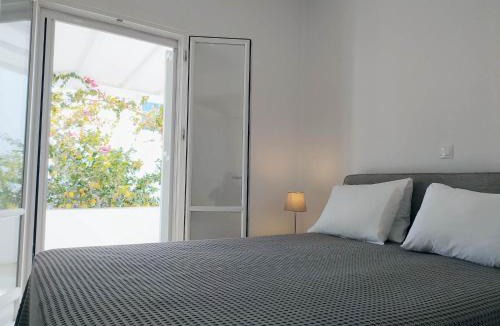 Vathi Apartment | George's Seaside Apartments Sifnos