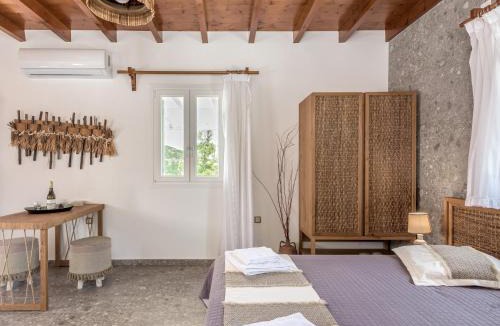Milos House | Sophia's Ralaki Cottage