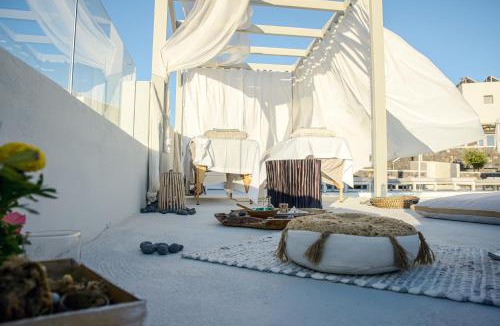 Tholos Hotel | Adorno Oia
