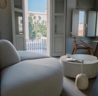 Ermoupoli Apartment | Domino