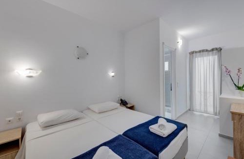 Tourlos Hotel | Makis Place