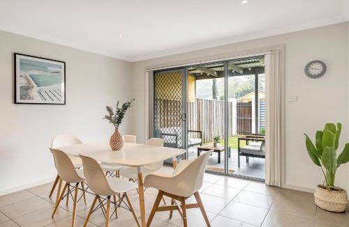 Nelson Bay House | RELAXING BEACH HOME / SHORT STROLL FROM BEACH