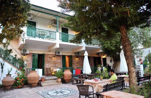 Kambos Apartment | Topakas House