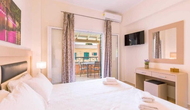 BELLA DE LUX APTS in Corfu