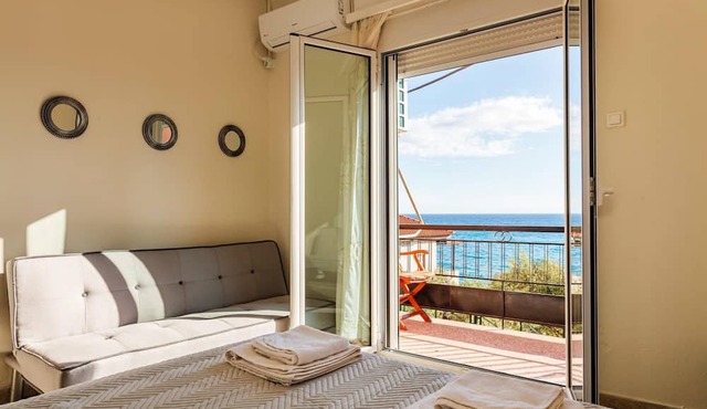 Kardamili Family Beach House - Sunset Seaview in West Mani