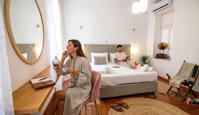 Apeiron Acropolis Suites in Athens