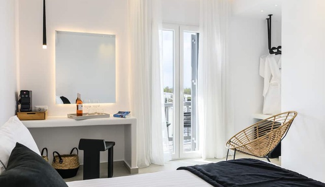 Sunset Windmills Suites