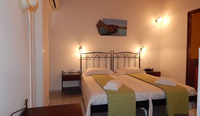 Tinos Suites & Apartments