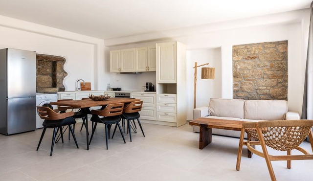 Mykonos Divino