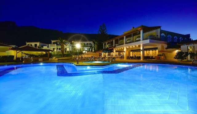 Arion Hotel in Samos