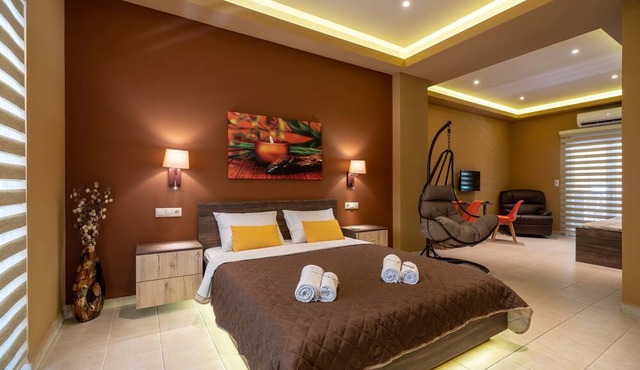 Chocolate deluxe apartment in Athens
