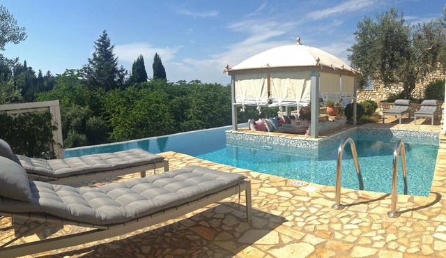 Opera House & Pool - Luxury Apartment Oro, Paxos in gaios