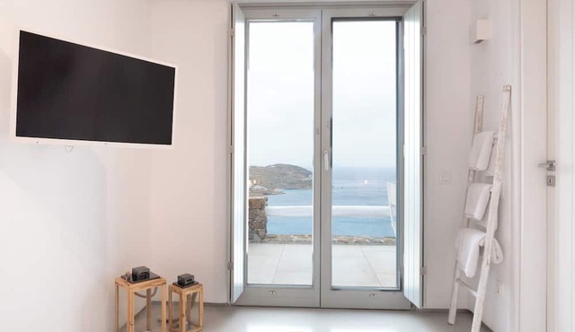 The Summit of Mykonos