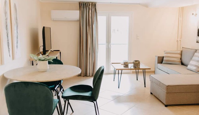 Best House Central Luxury Apartment in Patras