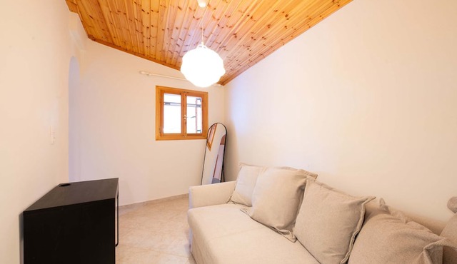 Olivilla Garden Retreat A Peaceful Escape in Messini