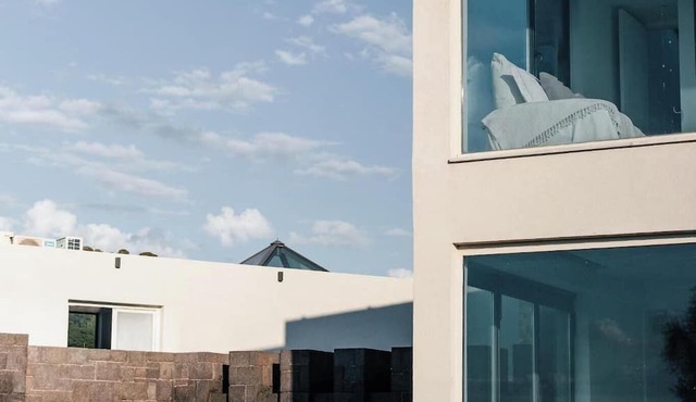 Horizon Luxury Seafront Villa