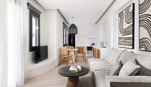 Solmar Suites