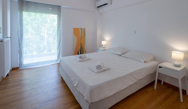 Hippocrates - Faliro Deluxe Apartment in Palaio Faliro